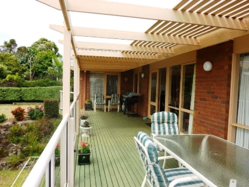 8 Golf Circuit, Tura Beach NSW 2548