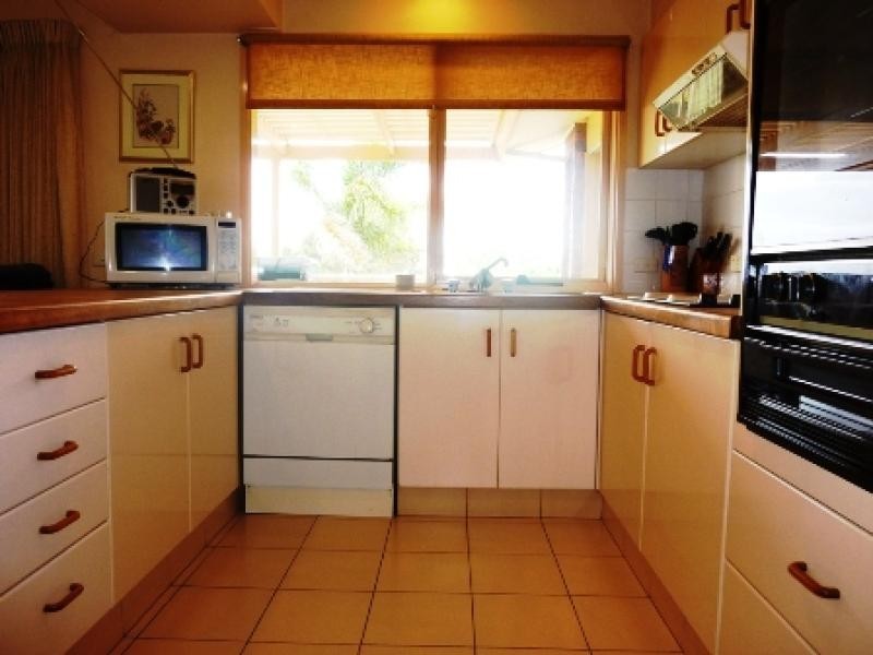 8 Golf Circuit, Tura Beach NSW 2548