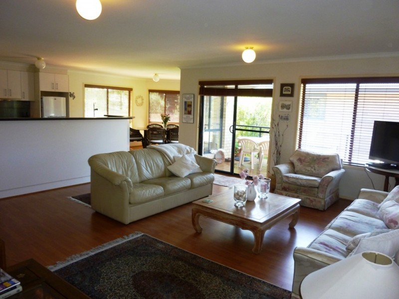 16B Elizabeth Parade, Tura Beach NSW 2548