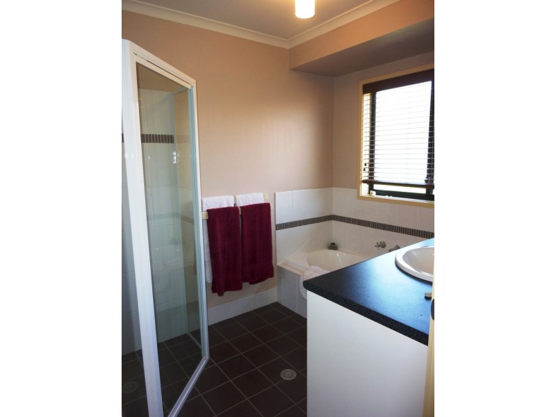 16B Elizabeth Parade, Tura Beach NSW 2548