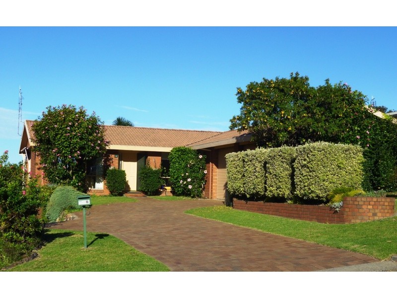 8 Golf Circuit, Tura Beach NSW 2548