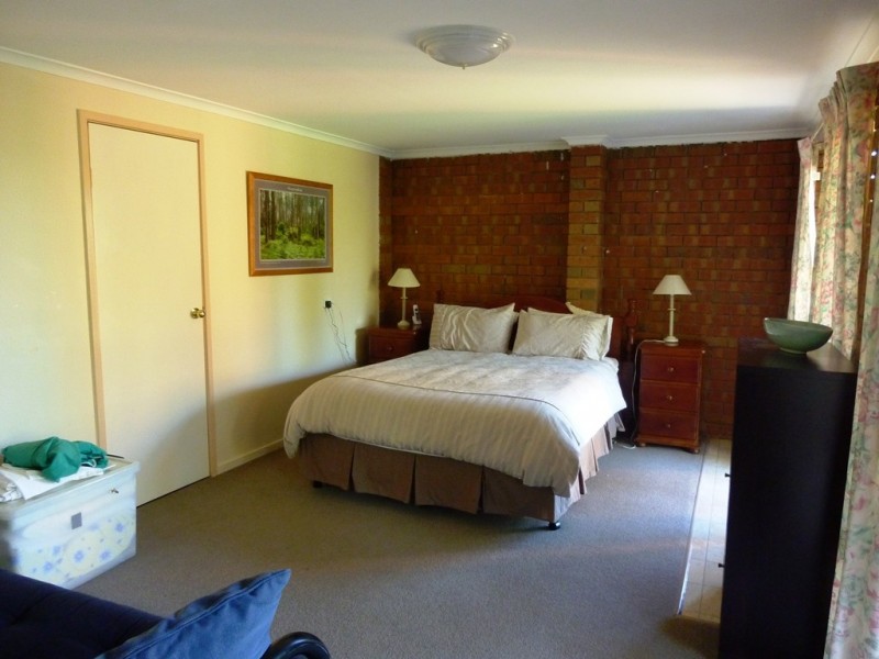 8 Golf Circuit, Tura Beach NSW 2548