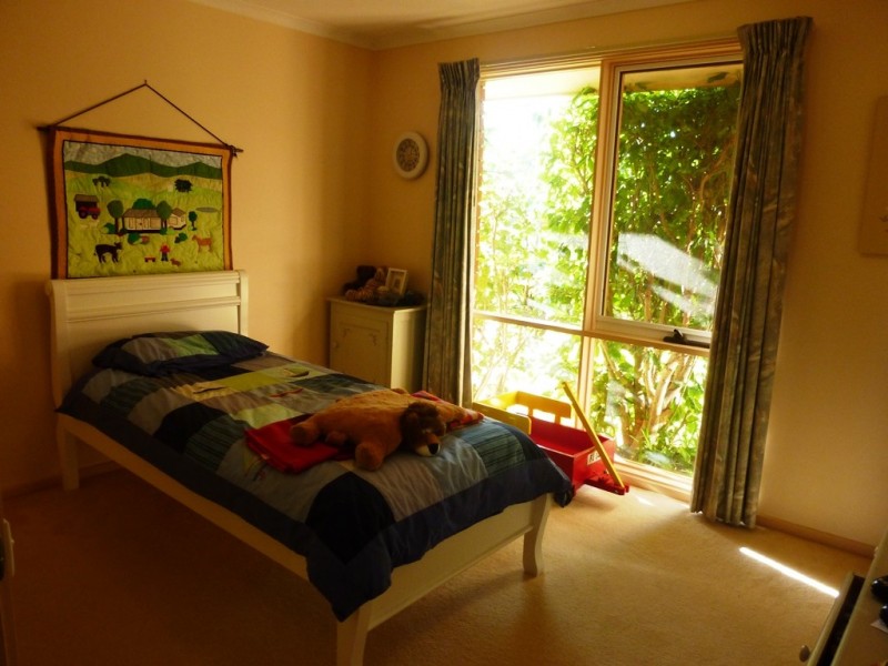 8 Golf Circuit, Tura Beach NSW 2548
