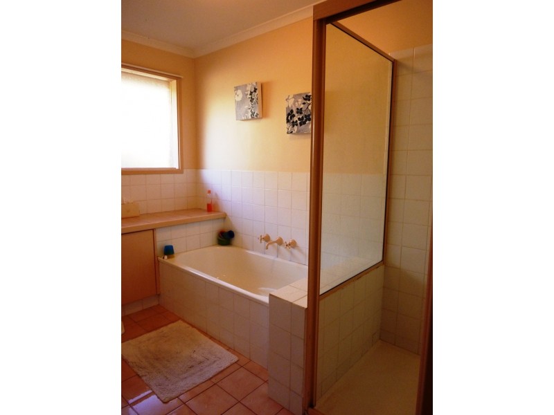 8 Golf Circuit, Tura Beach NSW 2548