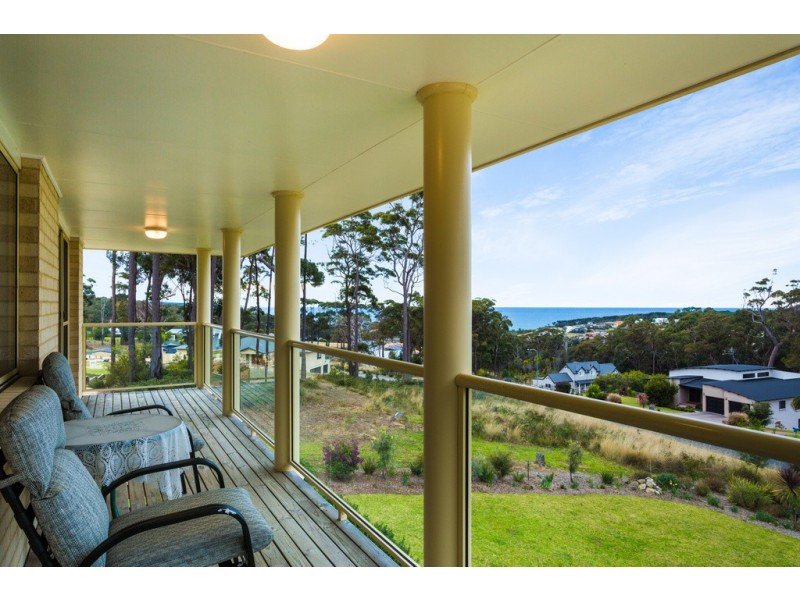 15 Kangaroo Run, Tura Beach NSW 2548