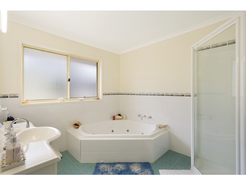 15 Kangaroo Run, Tura Beach NSW 2548