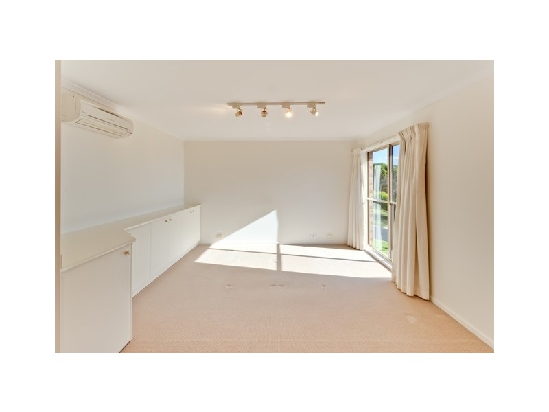 8 Seaview Place, Tura Beach NSW 2548