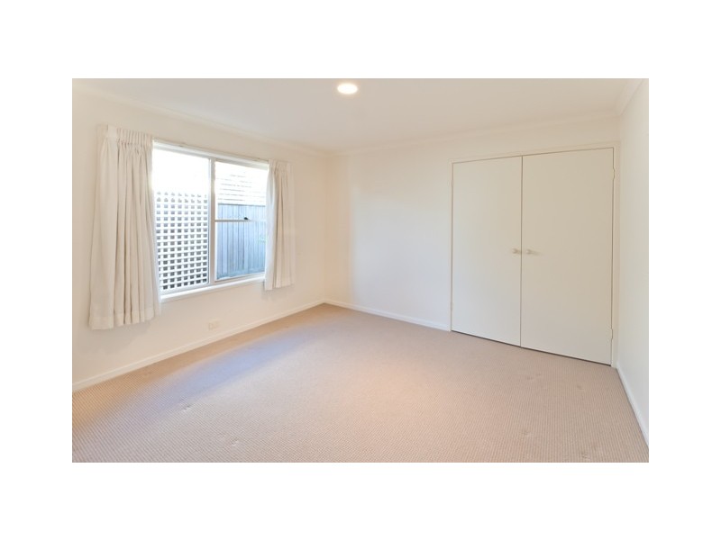 8 Seaview Place, Tura Beach NSW 2548