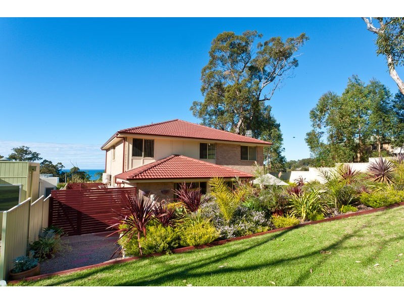 13 The Peninsula, Tura Beach NSW 2548