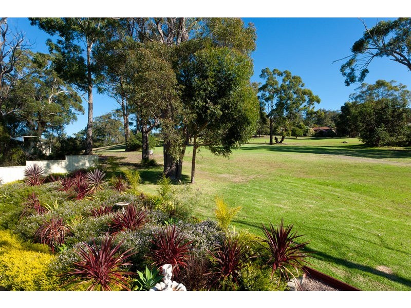 13 The Peninsula, Tura Beach NSW 2548