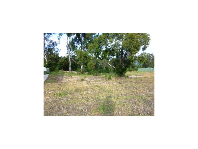 19 The Crest, Merimbula NSW 2548