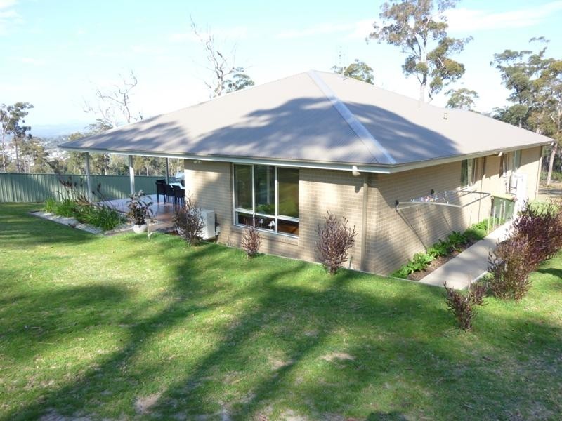8 Whistler Close, Merimbula NSW 2548