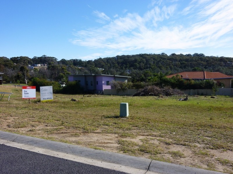 8 Madeline Court, Tura Beach NSW 2548