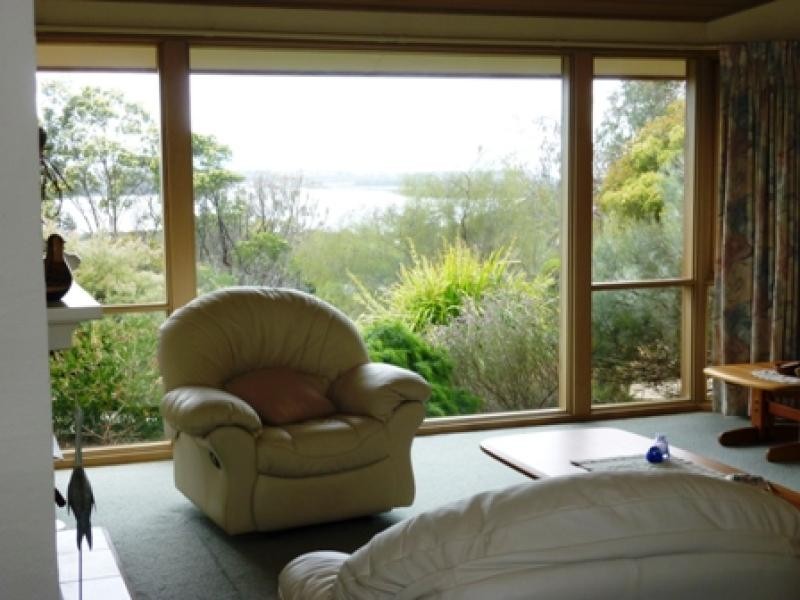 75 Stringybark Place, Millingandi NSW 2549