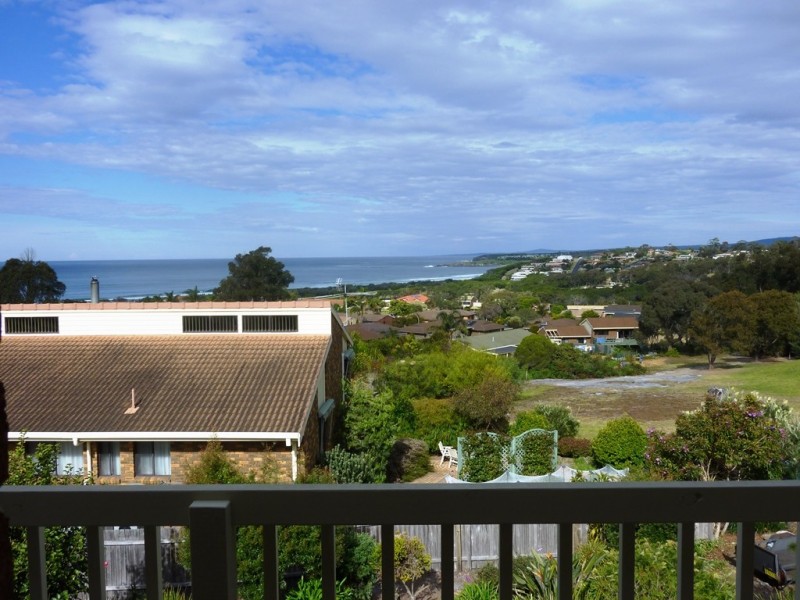 1/13 Telopea Crescent, Tura Beach NSW 2548