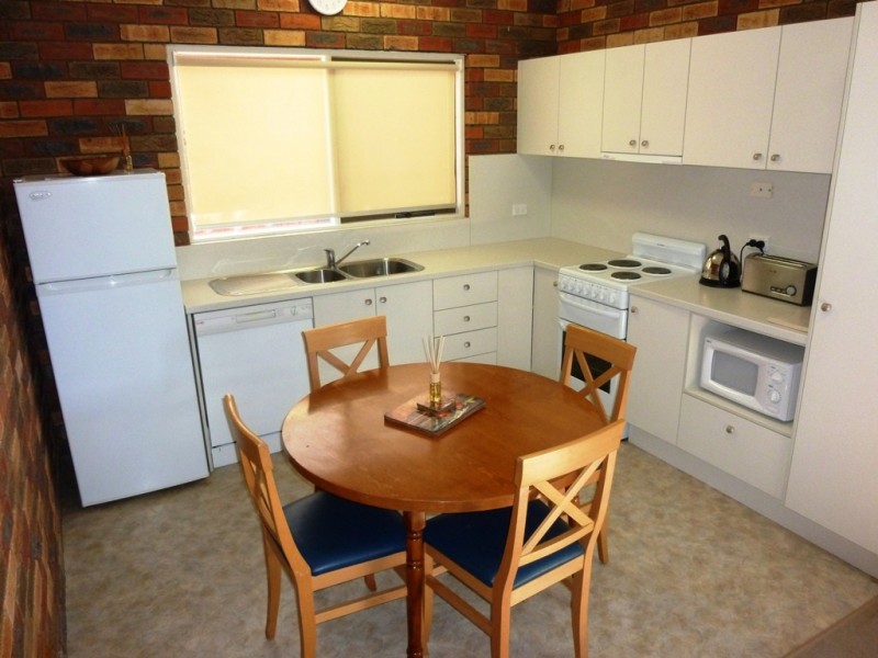 2/5 Calendo Court, Merimbula NSW 2548