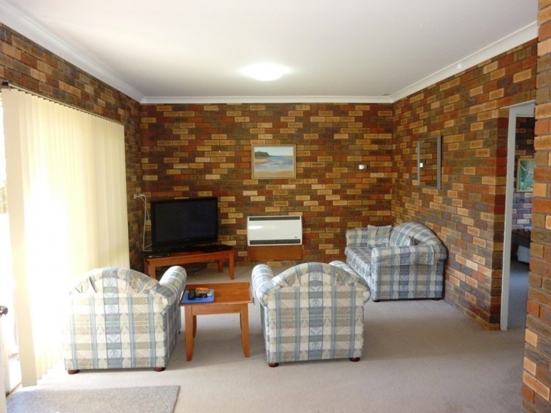 2/5 Calendo Court, Merimbula NSW 2548