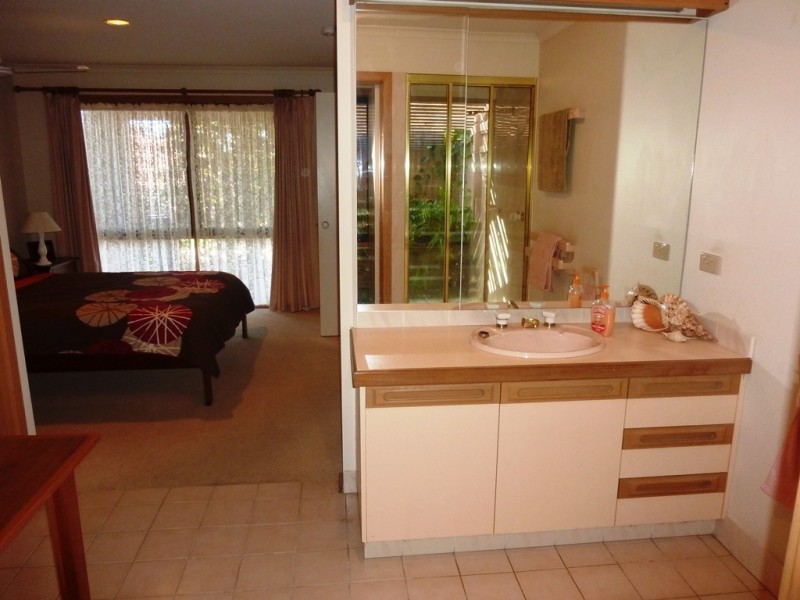 132 Golf Circuit, Tura Beach NSW 2548