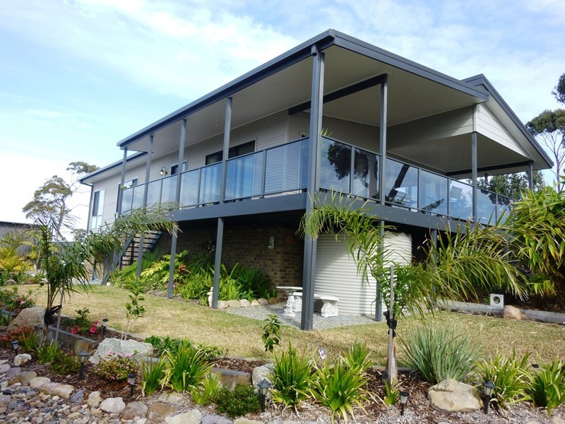 2 Emily Lane, Tura Beach NSW 2548