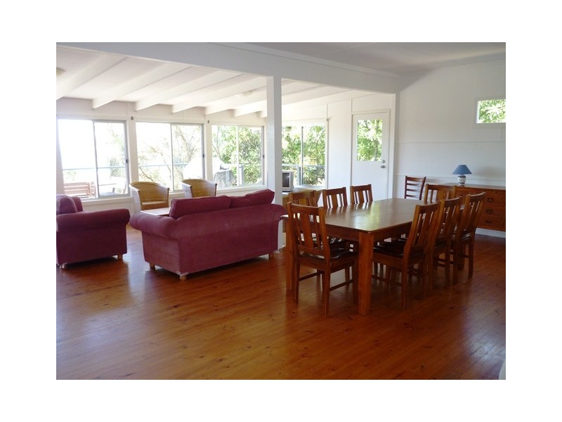 21 Lakeview Ave, Merimbula NSW 2548