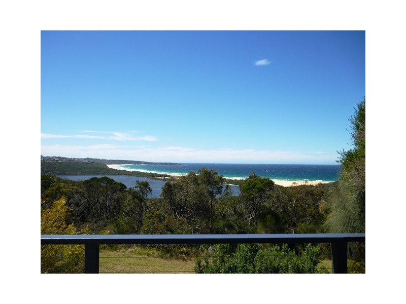21 Lakeview Ave, Merimbula NSW 2548