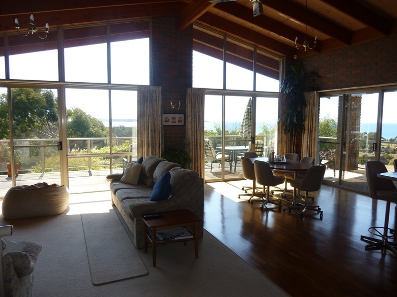 49 Jinjera Parade, Pambula Beach NSW 2549