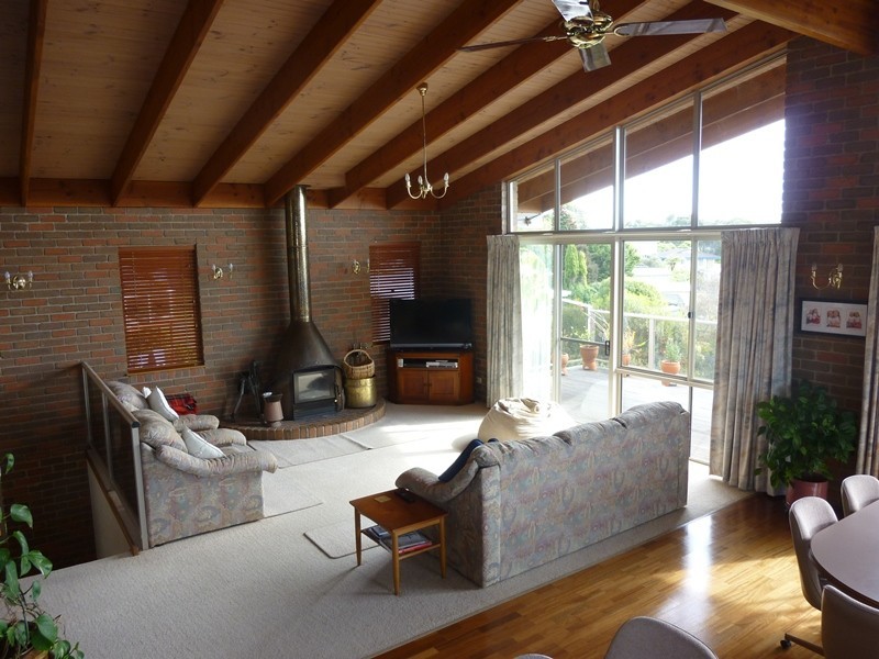 49 Jinjera Parade, Pambula Beach NSW 2549