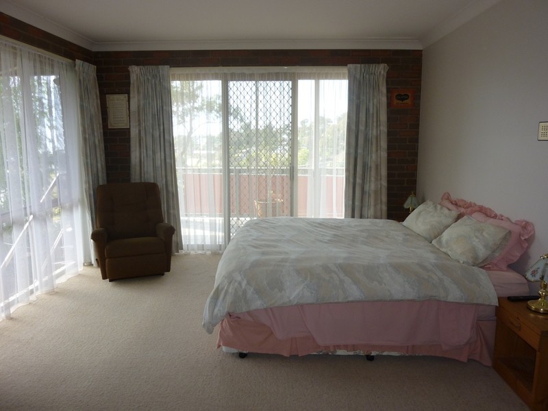49 Jinjera Parade, Pambula Beach NSW 2549