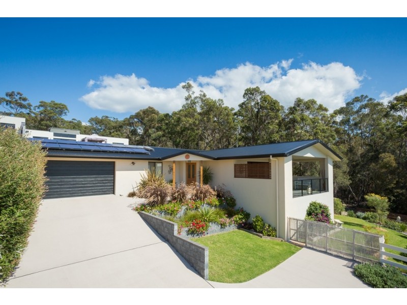 54B The Dress Circle, Tura Beach NSW 2548