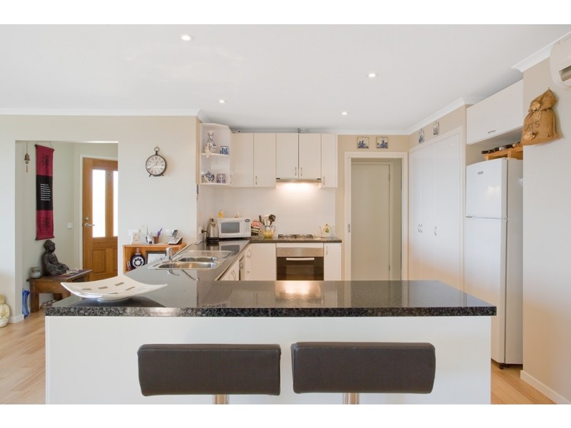 54B The Dress Circle, Tura Beach NSW 2548