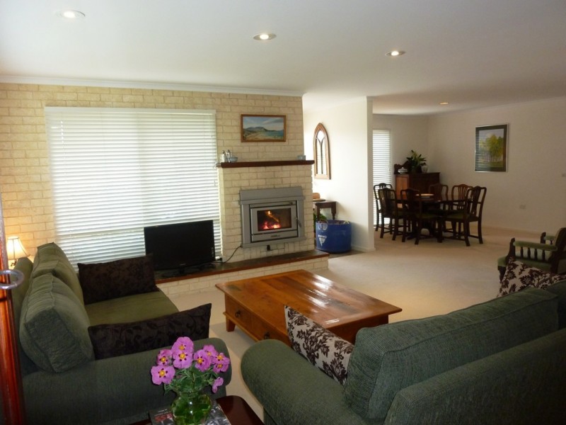 19 Hakea Place, Tura Beach NSW 2548