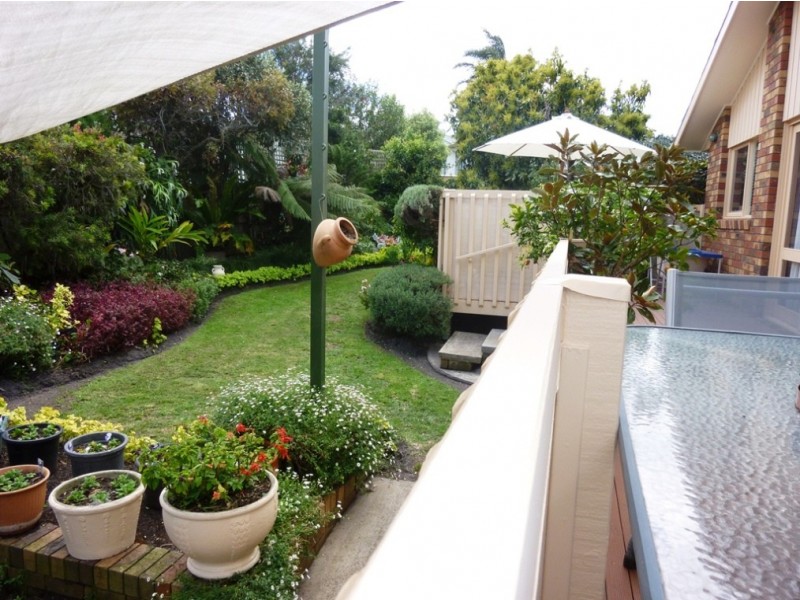 19 Hakea Place, Tura Beach NSW 2548