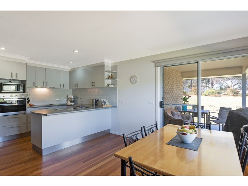 17B ELIZABETH PARADE, Tura Beach NSW 2548