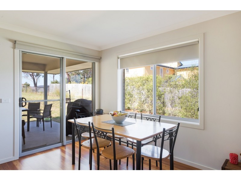 17B ELIZABETH PARADE, Tura Beach NSW 2548