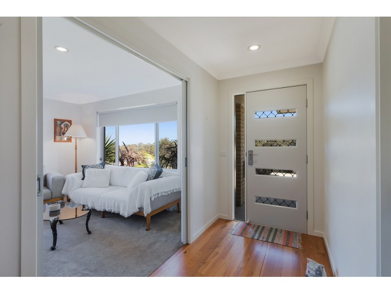 17B ELIZABETH PARADE, Tura Beach NSW 2548