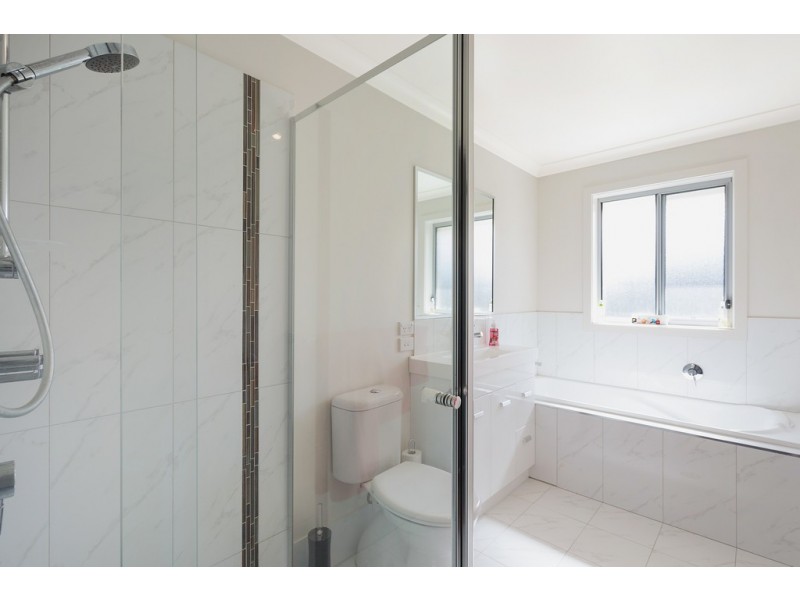 17B ELIZABETH PARADE, Tura Beach NSW 2548