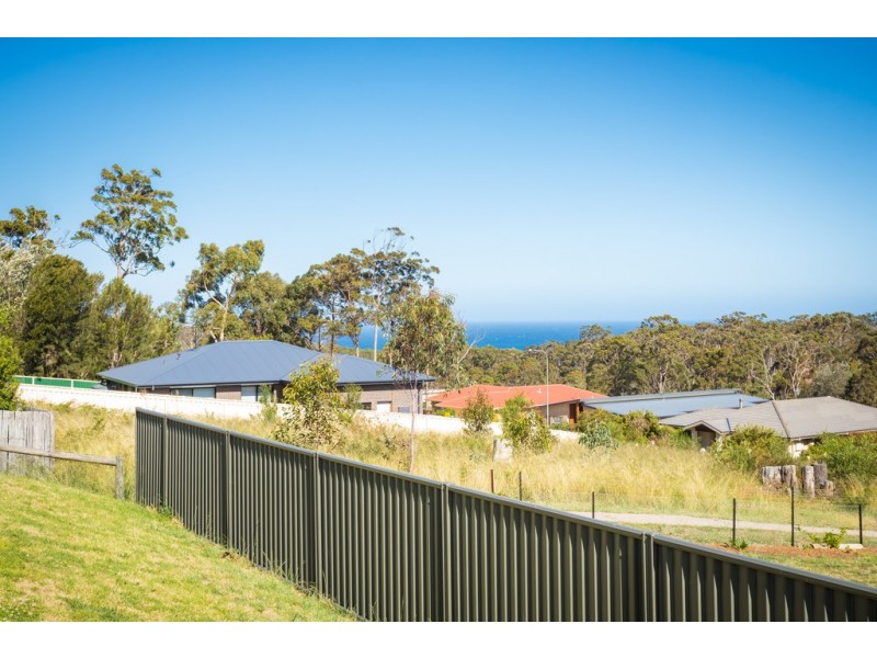 17B ELIZABETH PARADE, Tura Beach NSW 2548