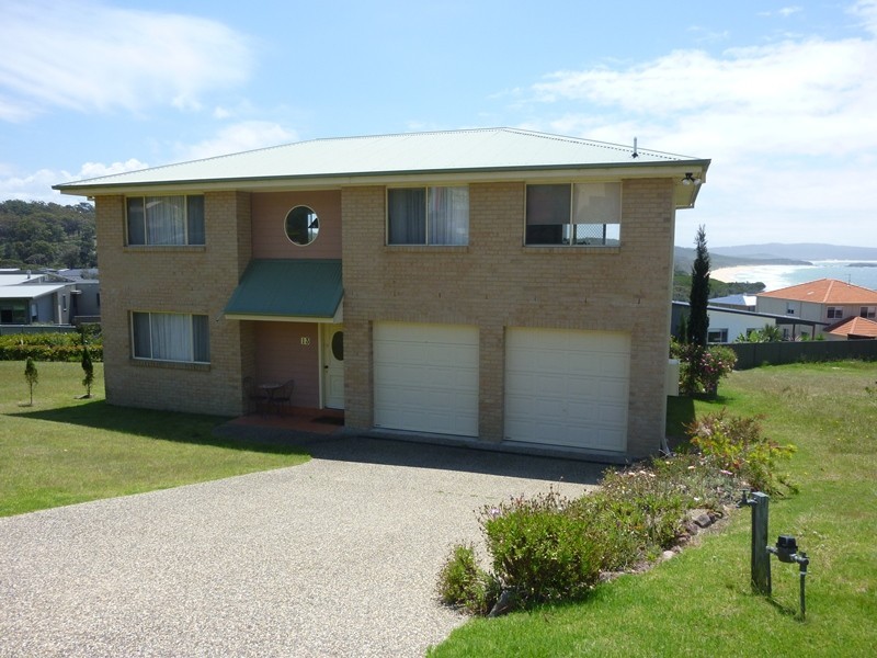 13 Bournda Circuit, Tura Beach NSW 2548
