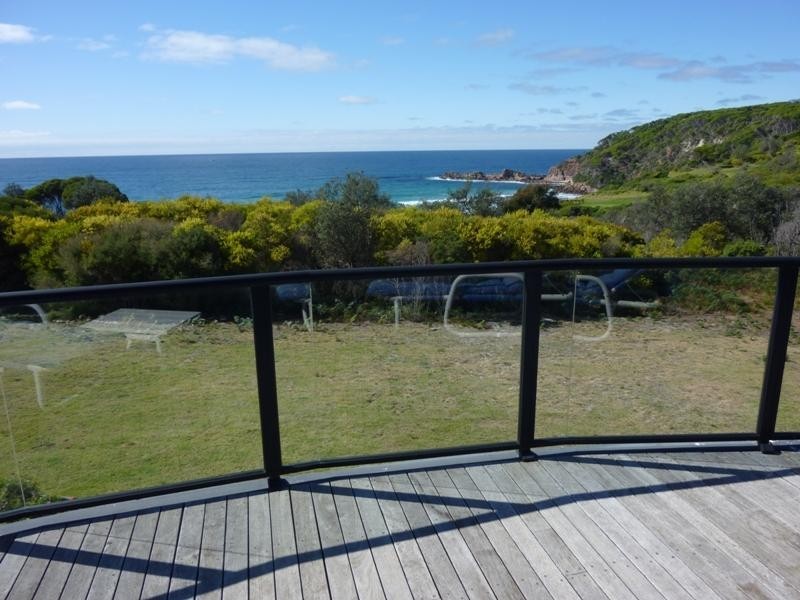 18 Dolphin Cove Drive, Tura Beach NSW 2548
