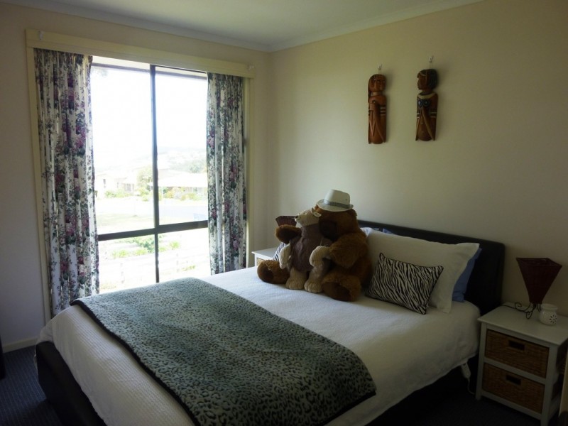 93 Golf Circuit, Tura Beach NSW 2548