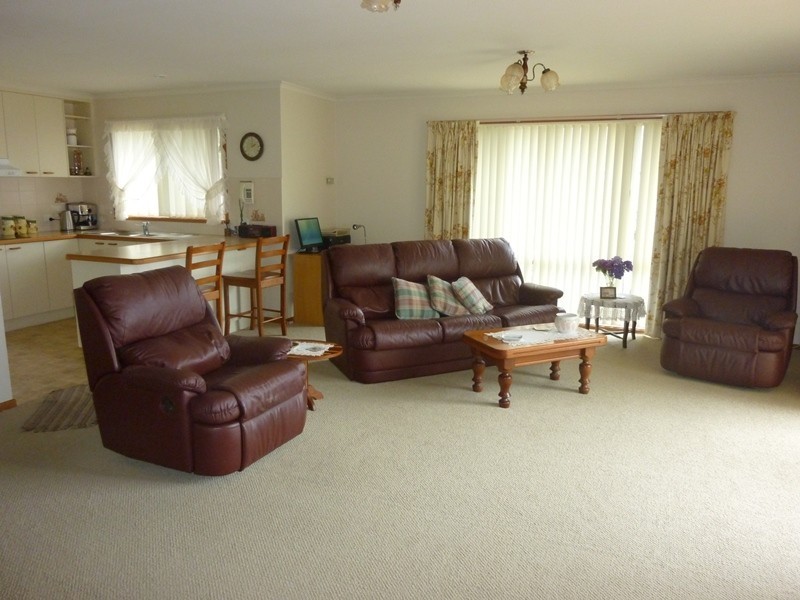 2/13 Berrambool Drive, Merimbula NSW 2548