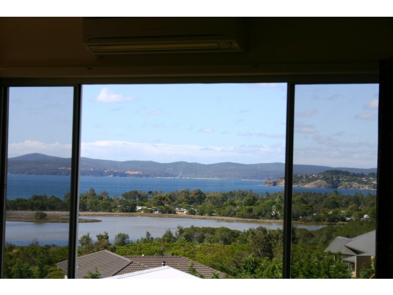 17 Albacore Crescent, Eden NSW 2551