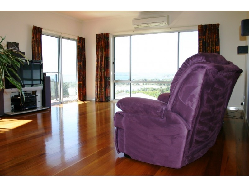 17 Albacore Crescent, Eden NSW 2551