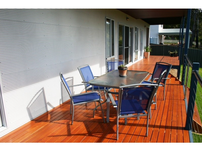 17 Albacore Crescent, Eden NSW 2551