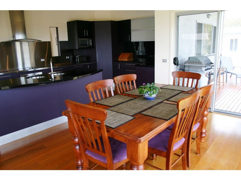 17 Albacore Crescent, Eden NSW 2551