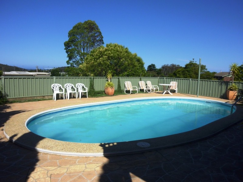 7 Illawong Heights, Merimbula NSW 2548