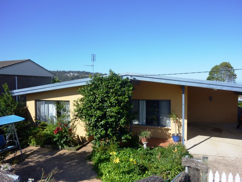 7 Illawong Heights, Merimbula NSW 2548