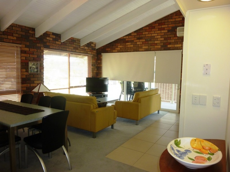 1/5 Calendo Court, Merimbula NSW 2548