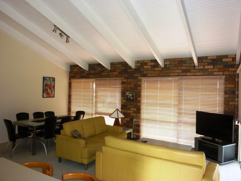 1/5 Calendo Court, Merimbula NSW 2548