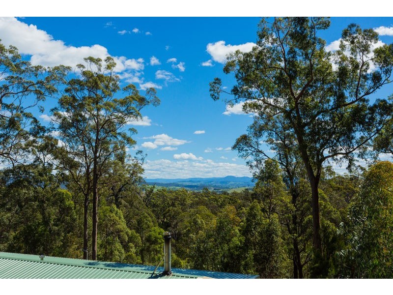 10 Ferntree Lane, Tura Beach NSW 2548